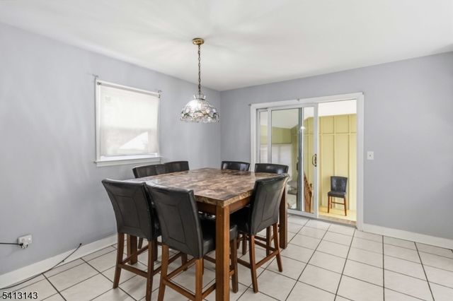 34 Sand Hill Rd, Morristown Town, NJ 07960