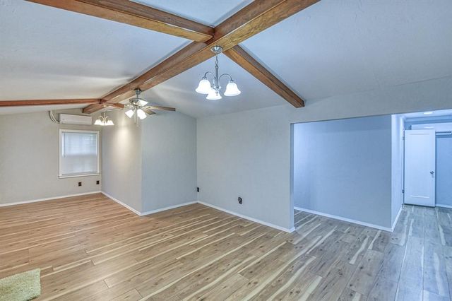 6301 S Choctaw Road, Choctaw, OK 73020