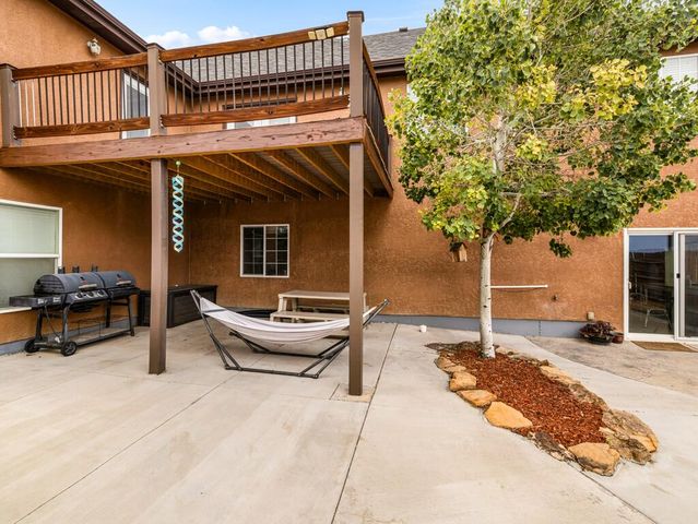 228 E Hastings Ave, Pueblo West, CO 81007
