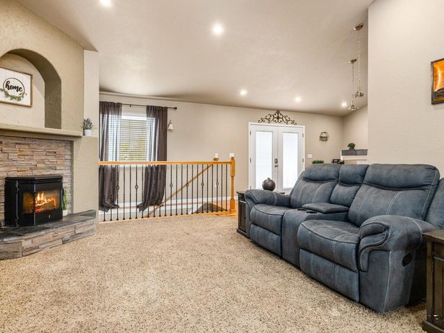 228 E Hastings Ave, Pueblo West, CO 81007