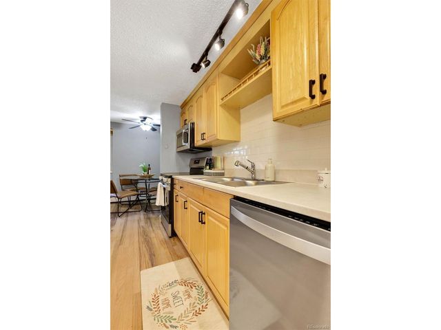 155 S Pennsylvania St 202, Denver, CO 80209