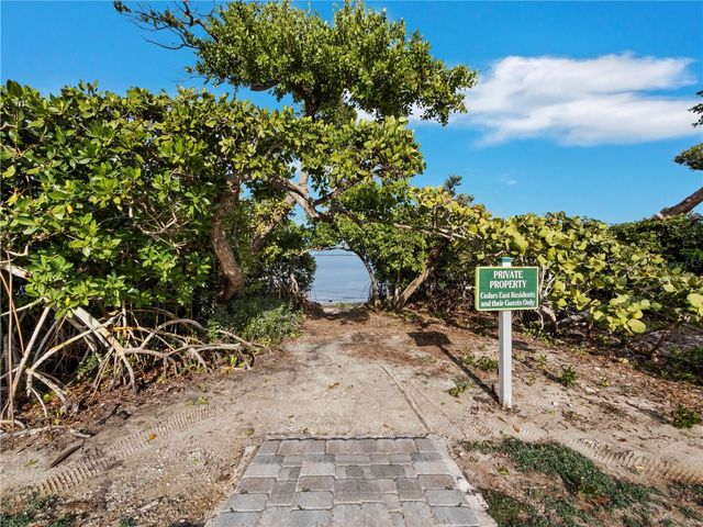 528 FOREST WAY, Longboat Key, FL 34228