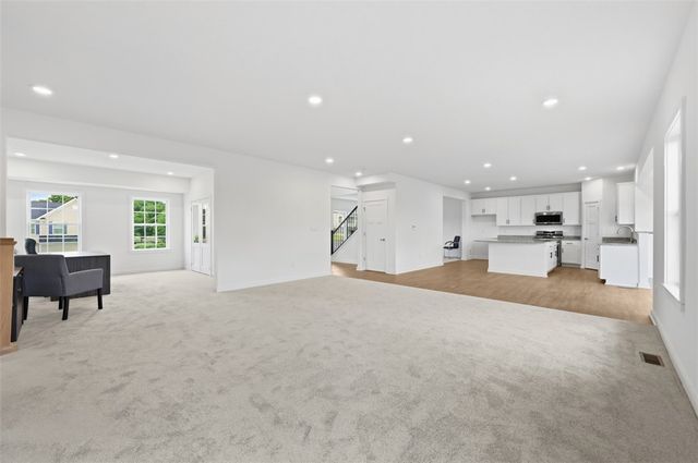 314 William Dr, Plum Boro, PA 15239