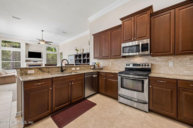 412 SIERRA VISTA Court, St. Johns, FL 32259