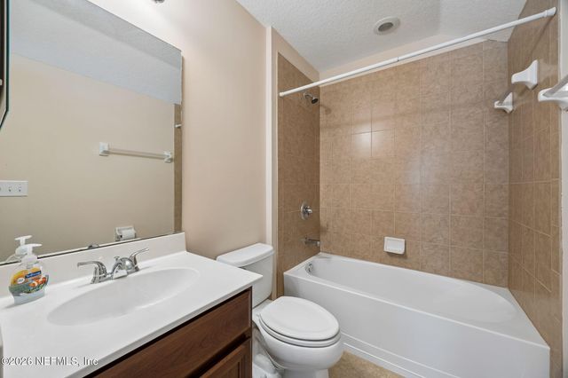 412 SIERRA VISTA Court, St. Johns, FL 32259