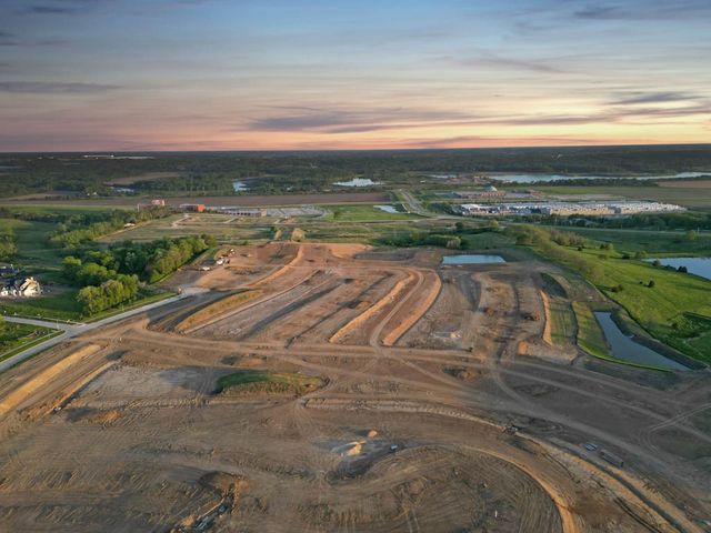 1331 S Auburn Place, West Des Moines, IA 50266