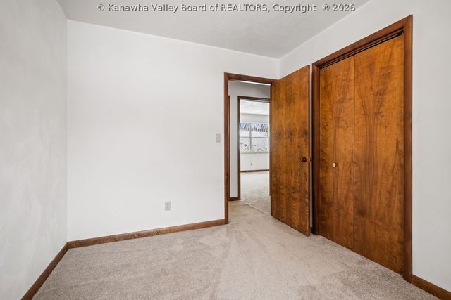 54 Oakmont Drive, Poca, WV 25159