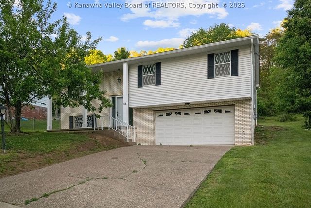 54 Oakmont Drive, Poca, WV 25159