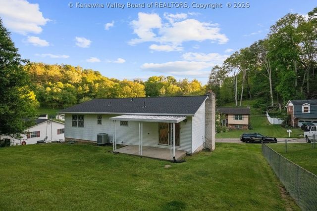 54 Oakmont Drive, Poca, WV 25159