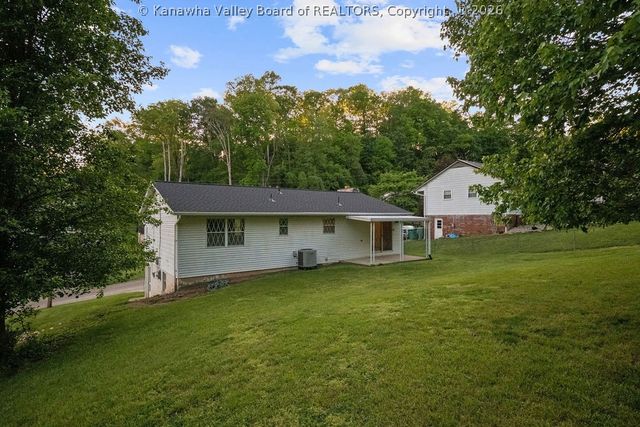 54 Oakmont Drive, Poca, WV 25159