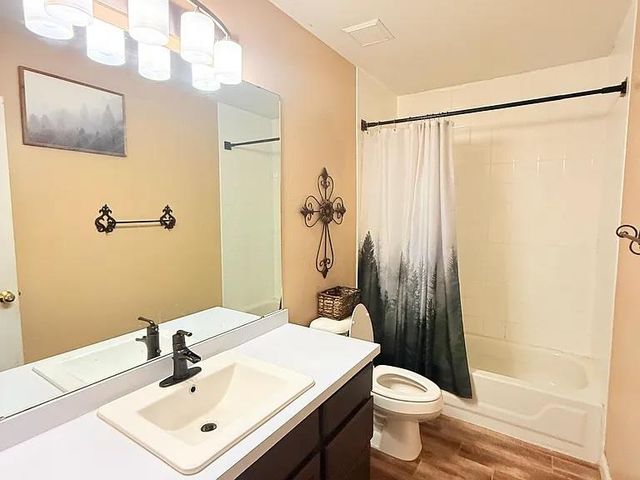 1801 Brittany Lane, Edmond, OK 73003