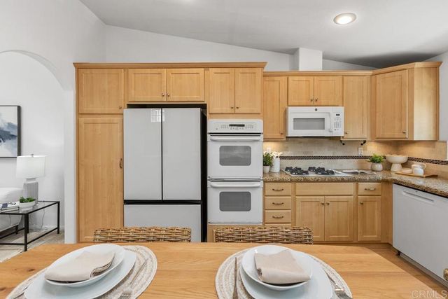 3680 Azure Circle, Carlsbad, CA 92008