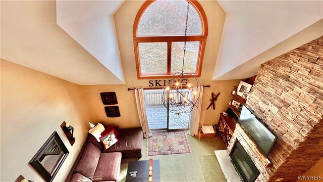 118 Holiview, Ellicottville, NY 14731