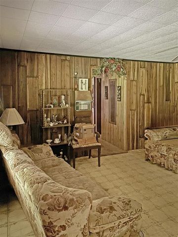 13637 Highway 111, Anacoco, LA 71403