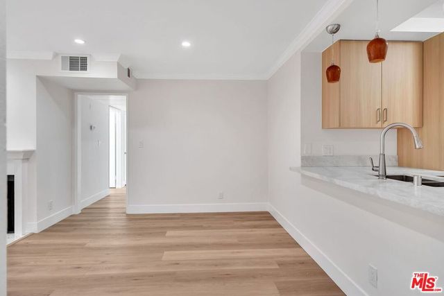 1520 N Vista Street 203, Los Angeles, CA 90046