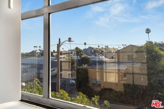 1520 N Vista Street 203, Los Angeles, CA 90046