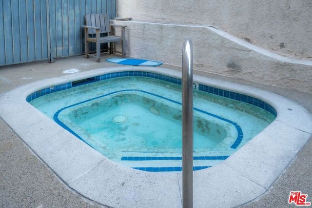1520 N Vista Street 203, Los Angeles, CA 90046