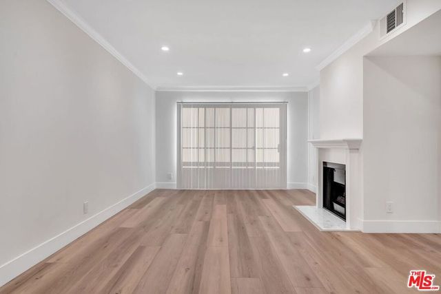 1520 N Vista Street 203, Los Angeles, CA 90046