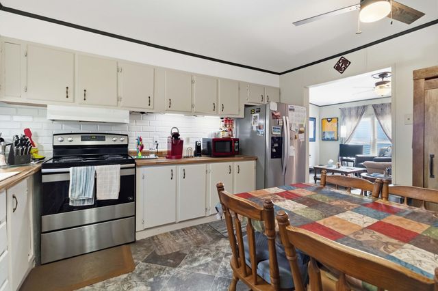 1072 Dry Branch Road, Irvine, KY 40336