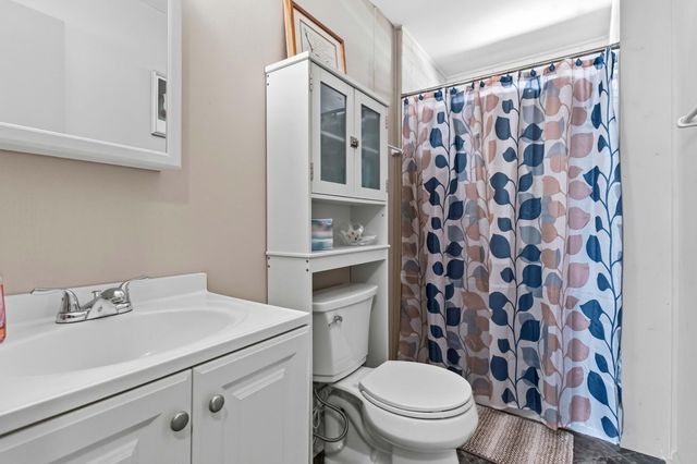 1072 Dry Branch Road, Irvine, KY 40336