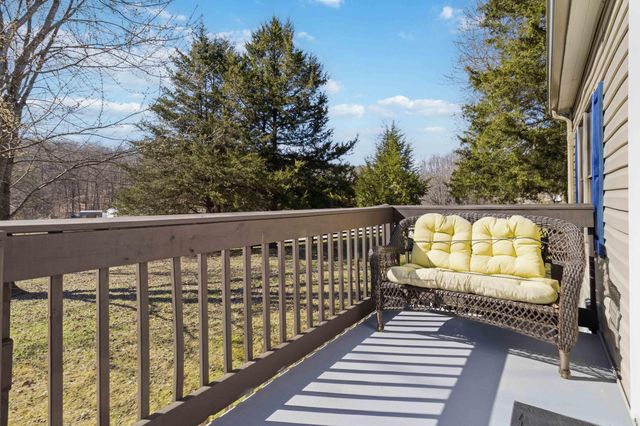 1072 Dry Branch Road, Irvine, KY 40336