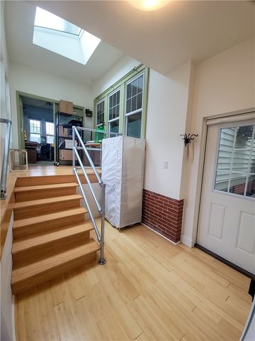 451 River Avenue, Providence, RI 02908