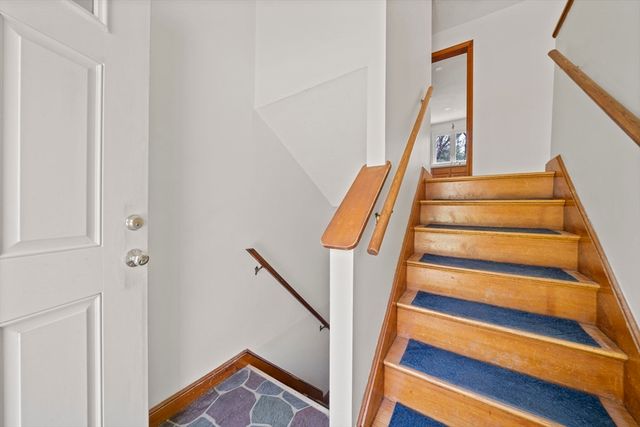 988 E Washington St, Hanson, MA 02341