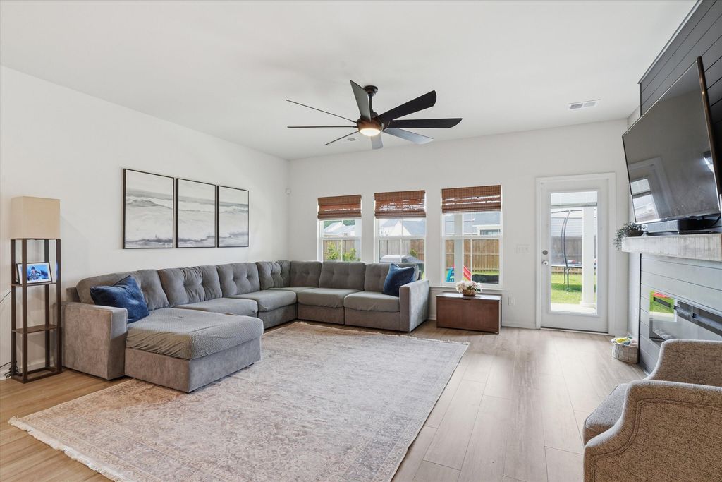 Image 15 of property listing at 129 Spotted Way, Summerville, SC 29485