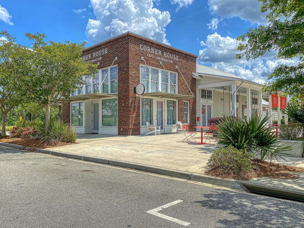 Image 49 of property listing at 129 Spotted Way, Summerville, SC 29485