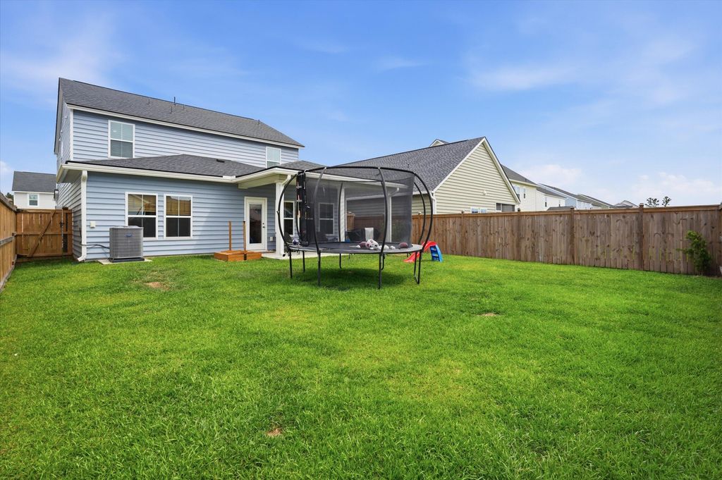 Image 5 of property listing at 129 Spotted Way, Summerville, SC 29485