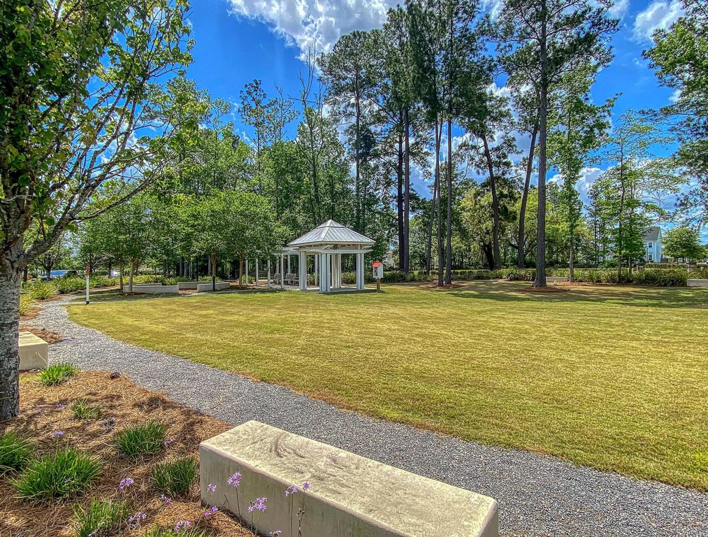 Image 50 of property listing at 129 Spotted Way, Summerville, SC 29485