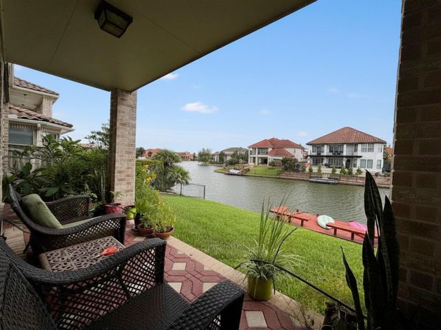 18943 Villa Bergamo Lane, Houston, TX 77094