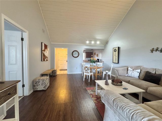 1106 VILLA LANE 81, Apopka, FL 32712