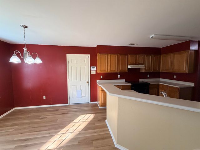 18 Westglen Cove, Little Rock, AR 72211