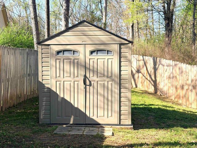 18 Westglen Cove, Little Rock, AR 72211