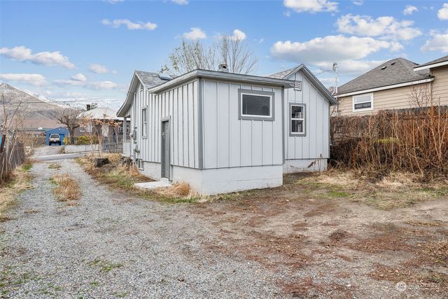 38 viewdale Street, Wenatchee, WA 98801