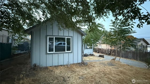 38 viewdale Street, Wenatchee, WA 98801