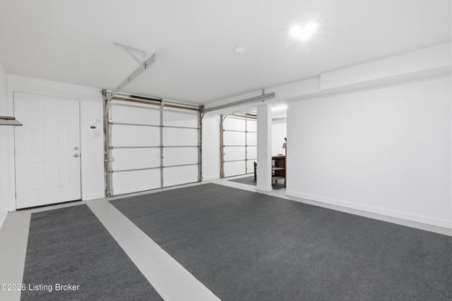 442 Mary David Dr, Shepherdsville, KY 40165