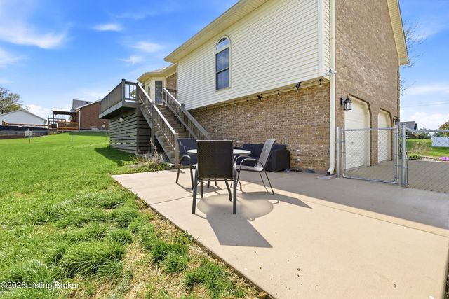 442 Mary David Dr, Shepherdsville, KY 40165