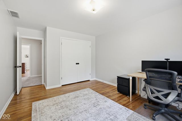 6706 Cricklewood Road, Indianapolis, IN 46220