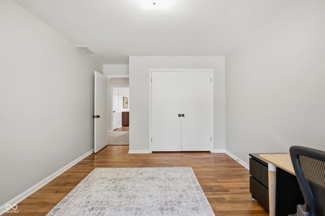 6706 Cricklewood Road, Indianapolis, IN 46220