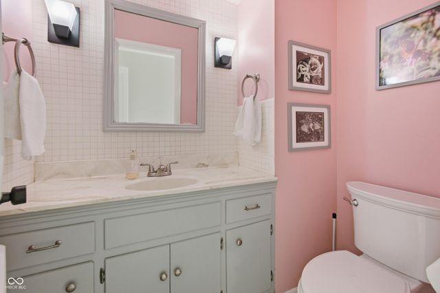 6706 Cricklewood Road, Indianapolis, IN 46220