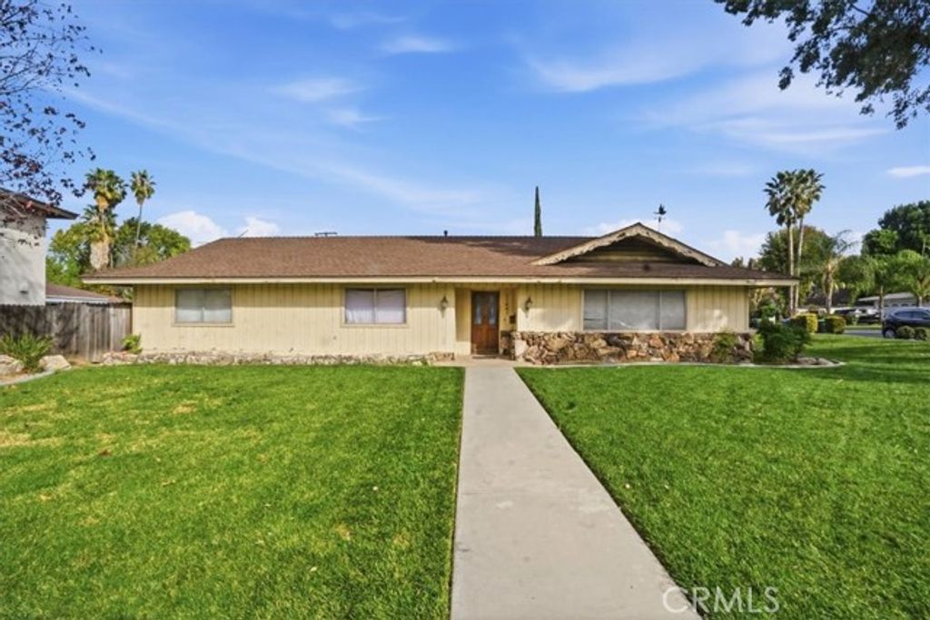 11441 Hillcrest, Loma Linda, CA 92354