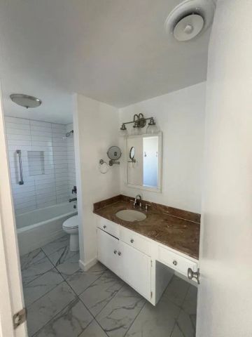 941 La Fiesta Way, San Marcos, CA 92078