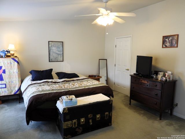 460 Faurie Road, Lakehills, TX 78063