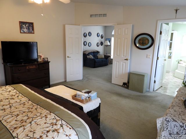 460 Faurie Road, Lakehills, TX 78063