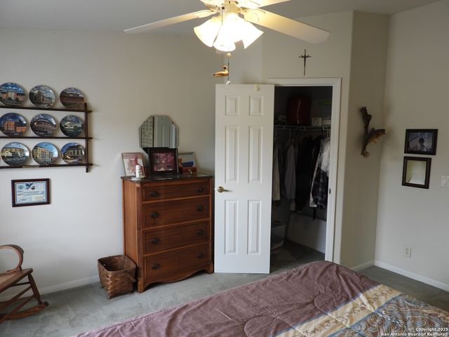 460 Faurie Road, Lakehills, TX 78063