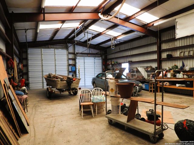 460 Faurie Road, Lakehills, TX 78063