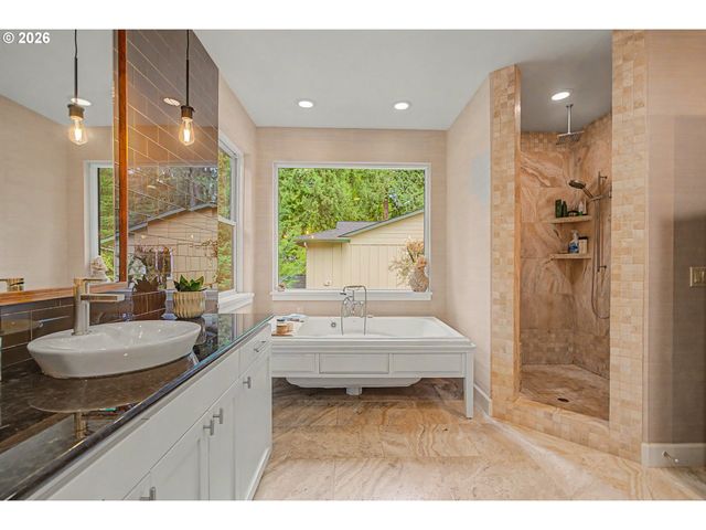 3540 RED CEDAR Way, Lake Oswego, OR 97035