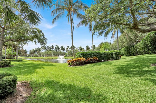 129 Euphrates Circle, Palm Beach Gardens, FL 33410